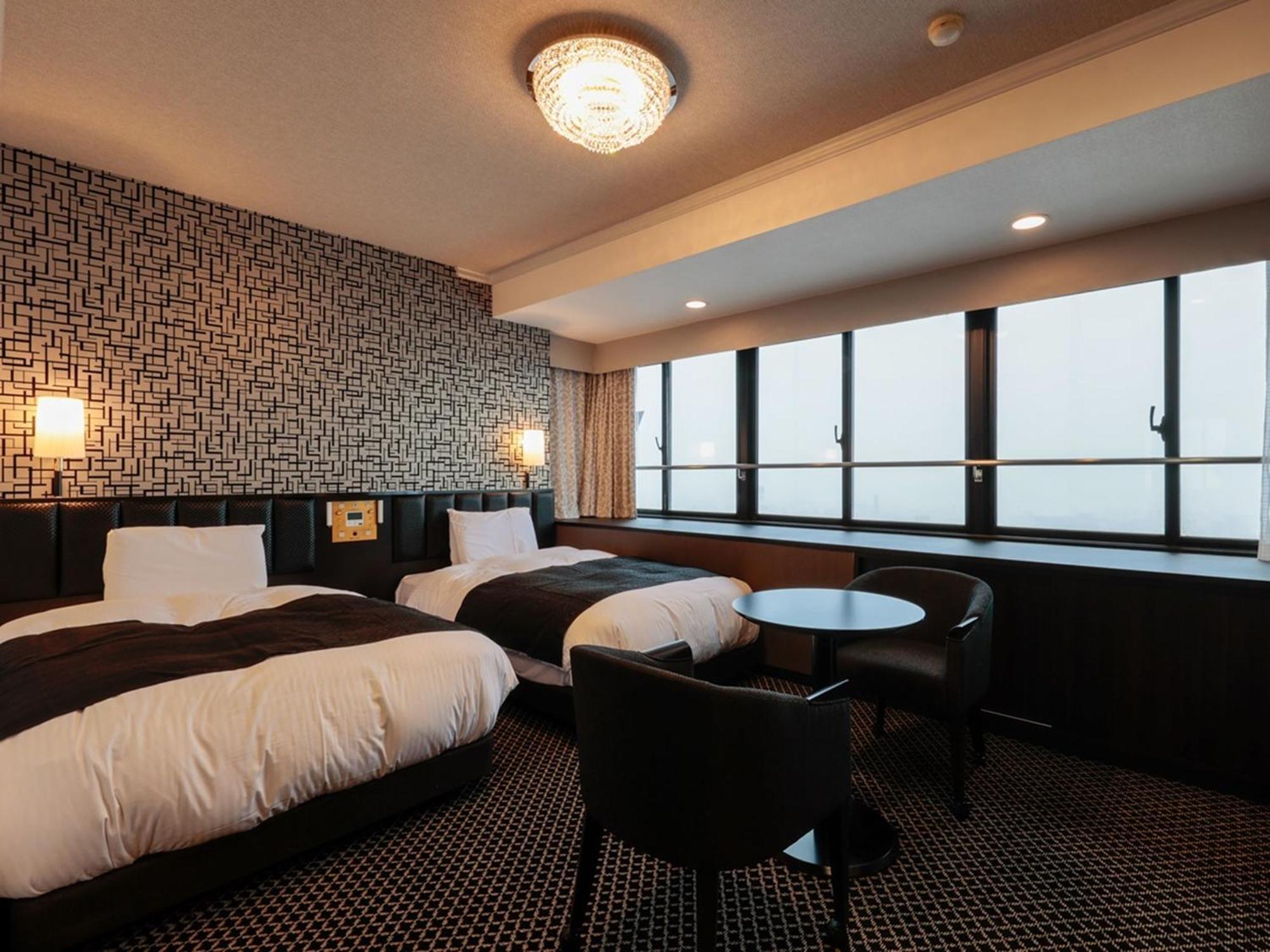 Apa Hotel Tonami Ekimae Kültér fotó