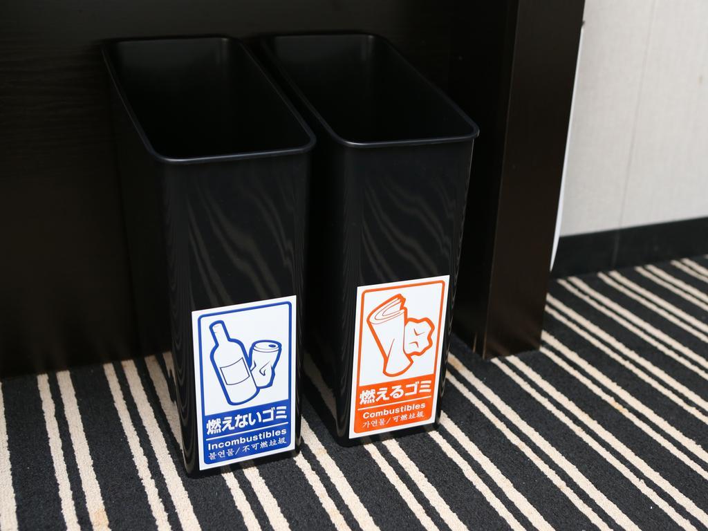 Apa Hotel Tonami Ekimae Kültér fotó