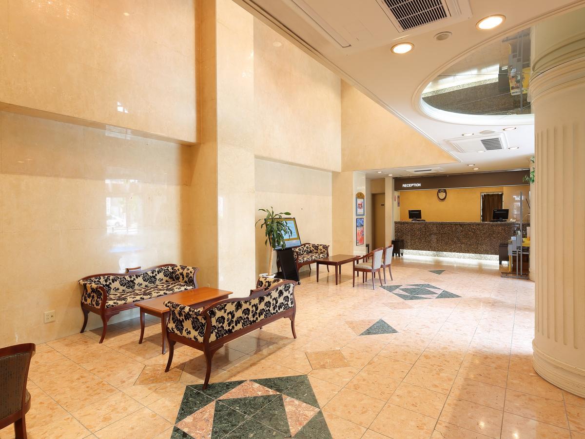 Apa Hotel Tonami Ekimae Kültér fotó
