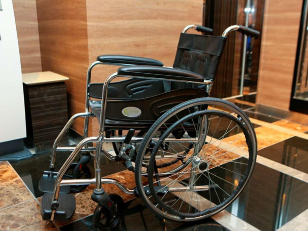Apa Hotel Tonami Ekimae Kültér fotó